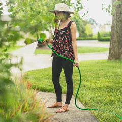 100Ft/30M Magic Hose Pipe | Expandable Garden Hose with 8-Mode Spray Gun, Lightweight & Flexible for Car Washing, Pool Filling, Plant Watering