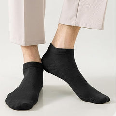 10 Pairs Men’s Breathable Cotton Ankle Socks – Black, Ultra Lightweight, All-Season Comfort, Low-Cut Everyday Socks for Work, Sports, and Casual Wear